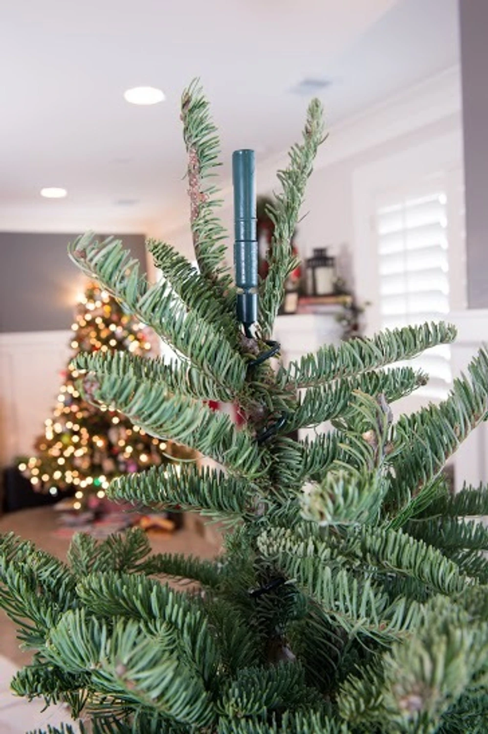 Village Lighting Universal Christmas Tree Topper Holder V-11103 2 Village Lighting Universal Christmas Tree Topper Holder V-11103 - Image 2